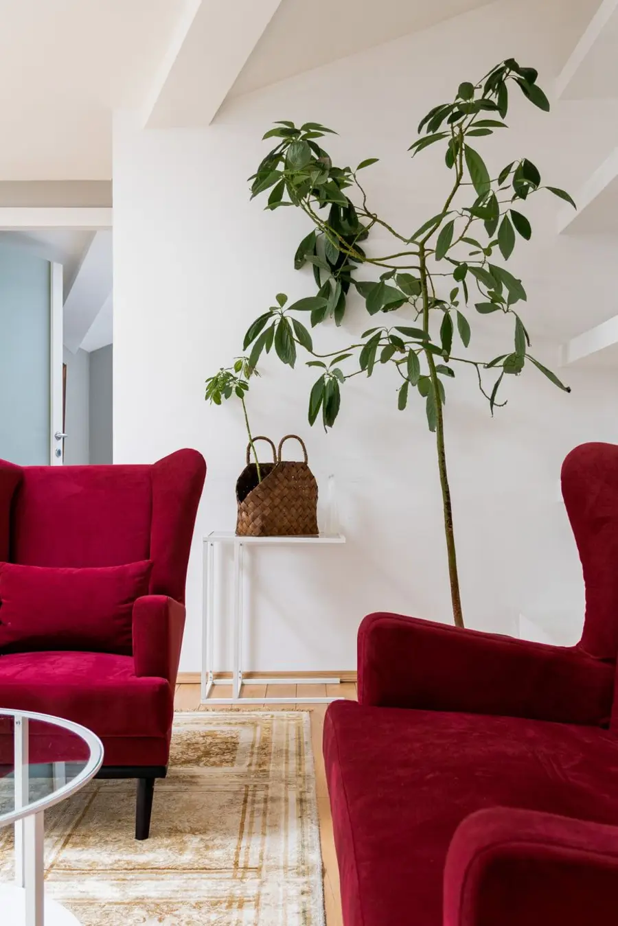 Sala com poltronas
